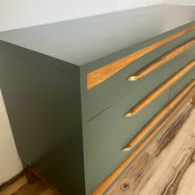 Load image into Gallery viewer, Mid Century Kroehler Dresser
