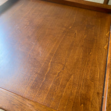 Load image into Gallery viewer, Cube Nesting Table Set