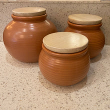Load image into Gallery viewer, Pottery Canister Set