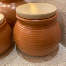 Load image into Gallery viewer, Pottery Canister Set