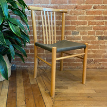 Load image into Gallery viewer, Wood & Leather Accent Chair