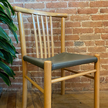 Load image into Gallery viewer, Wood & Leather Accent Chair