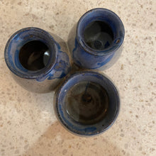 Load image into Gallery viewer, Blue Pottery Vase