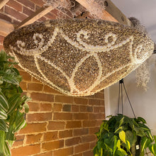 Load image into Gallery viewer, Seashell Hanging Lamp