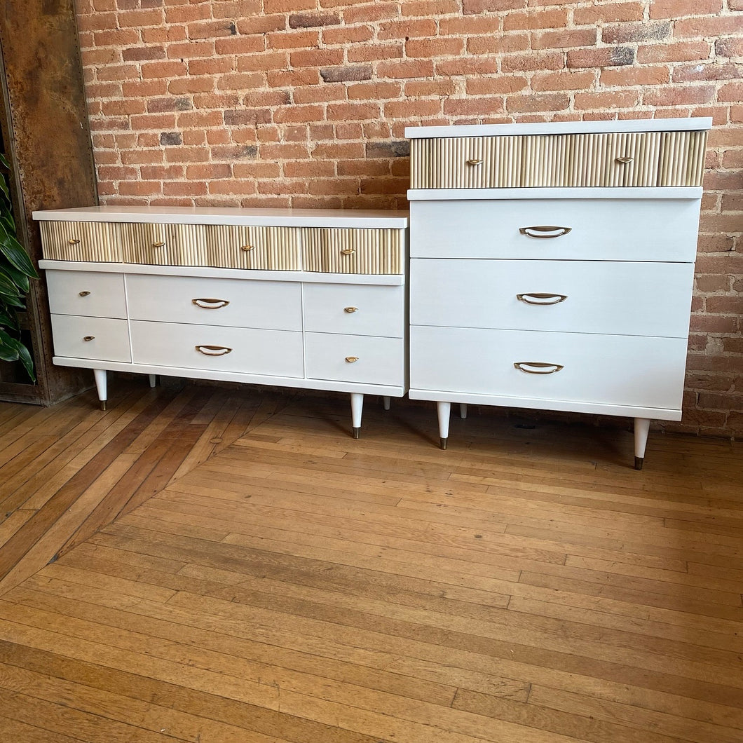 Mid Century Dresser Set