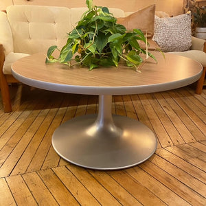 Round Tulip Base Coffee Table