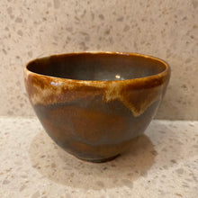 Load image into Gallery viewer, Small Pottery Bowl
