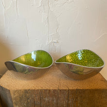 Load image into Gallery viewer, Green &amp; Silver Bowl Set
