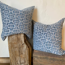 Load image into Gallery viewer, Blue Geometric Pillow Set
