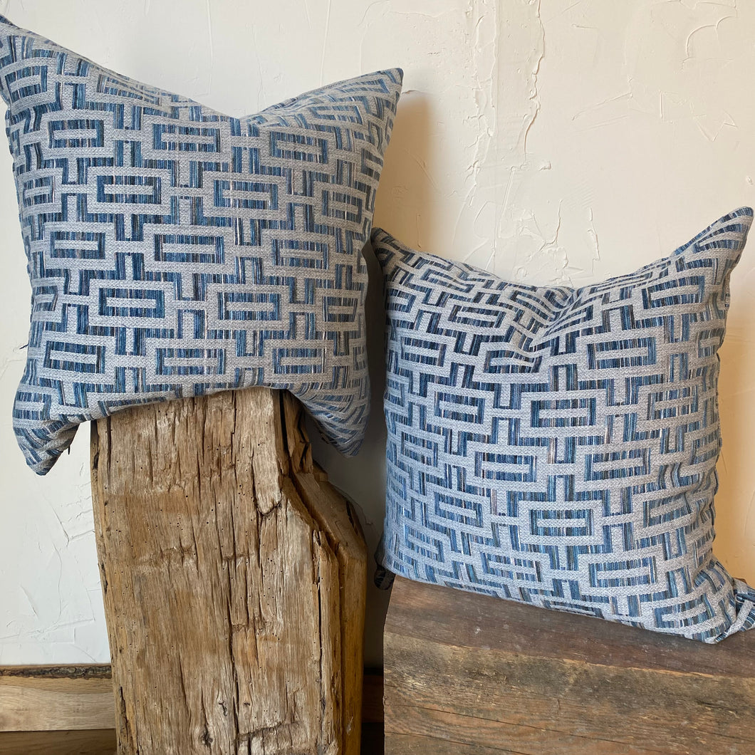 Blue Geometric Pillow Set