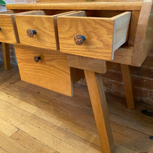 Load image into Gallery viewer, Oak Cobbler&#39;s Bench
