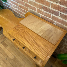 Load image into Gallery viewer, Oak Cobbler&#39;s Bench
