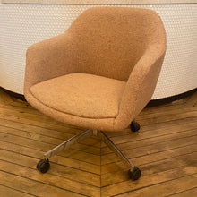 Load image into Gallery viewer, Mid Century Pink Office Chair
