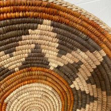 Load image into Gallery viewer, Decorative Woven Basket Plate
