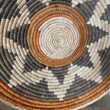 Load image into Gallery viewer, Decorative Woven Basket Plate
