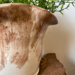 Beige & White Scallop Planter