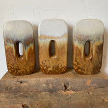 Load image into Gallery viewer, Oval Vase Set
