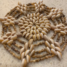 Load image into Gallery viewer, Seashell Trivet Set
