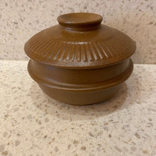 Load image into Gallery viewer, Brown Ceramic Jar
