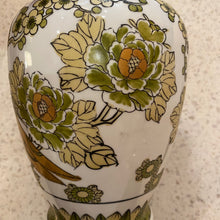 Load image into Gallery viewer, Pheasant Japanese Vase
