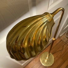 Load image into Gallery viewer, Brass Shell Lamp
