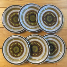 Load image into Gallery viewer, Boho Vintage Plate Set
