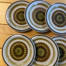 Load image into Gallery viewer, Boho Vintage Plate Set
