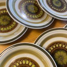 Load image into Gallery viewer, Boho Vintage Plate Set
