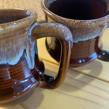 Load image into Gallery viewer, Vintage Brown Mug Set

