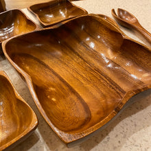 Load image into Gallery viewer, Wooden Salad Bowl Set
