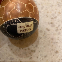 Load image into Gallery viewer, Soapstone Egg
