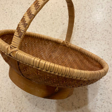 Load image into Gallery viewer, Rattan Basket w/ Handle
