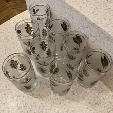 Load image into Gallery viewer, Mid Century Leaf Glass Set
